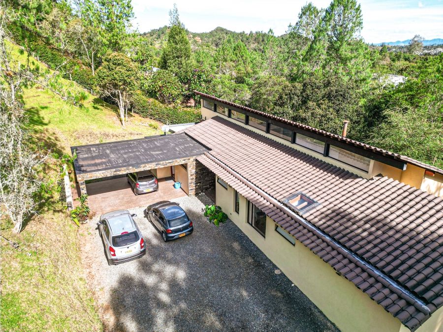 Beautiful single family home in el Escobero